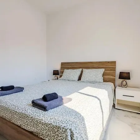 Appartement Cozy 1 Min To The Larnaca